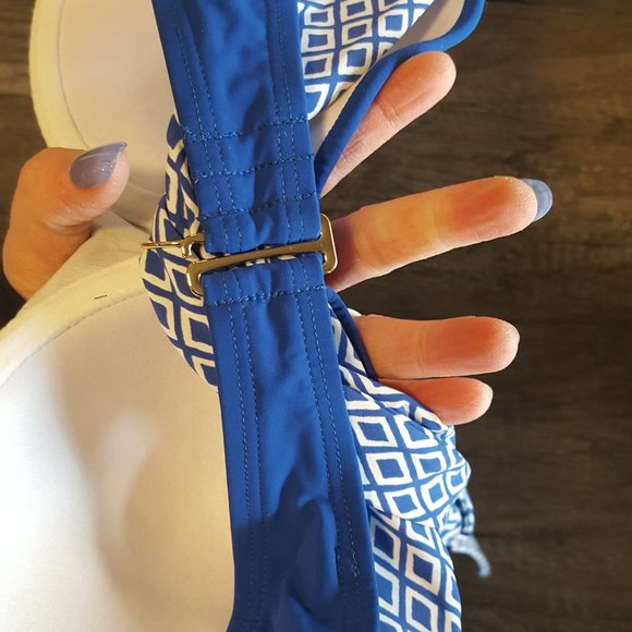 Land's End Women's Bikini Top - Adjustable Halter - Picture 3 of 4